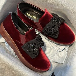 🔥SALE🔥 PRADA Burgundy Velvet Bow Slip On Sneakers EU37/US 7 (NWT)